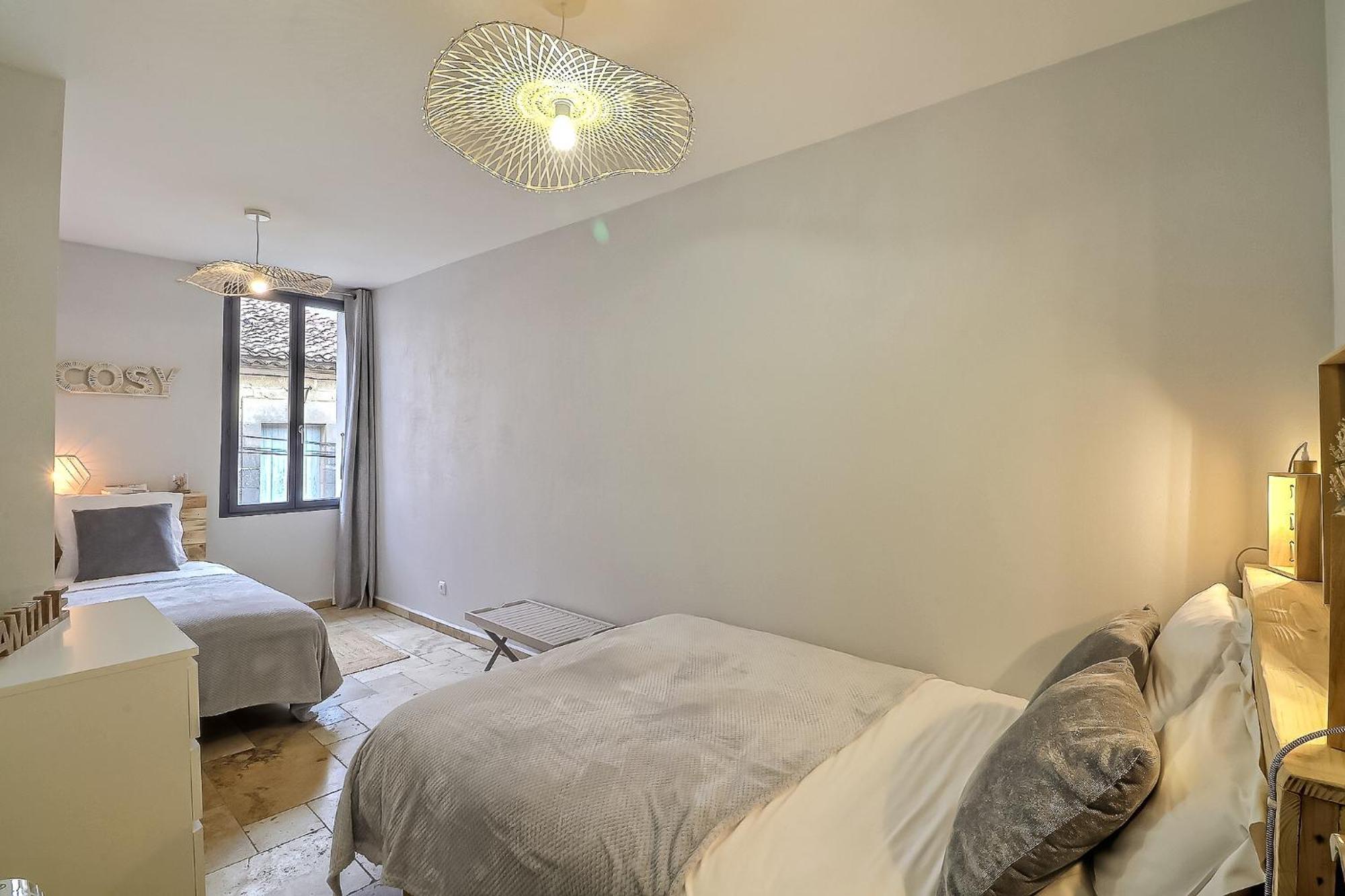 Le Logy-Cosy - Appartement 5 Pers - Clim Wifi Cosy Garage سان جيل المظهر الخارجي الصورة